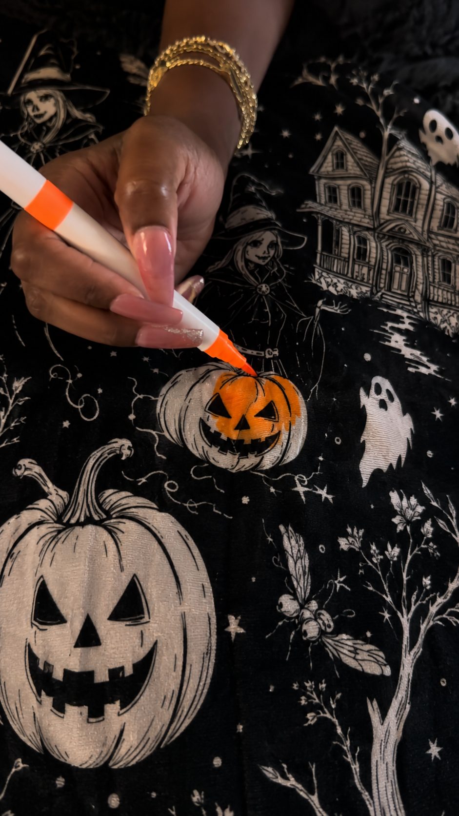 Coloring pumpkin orange